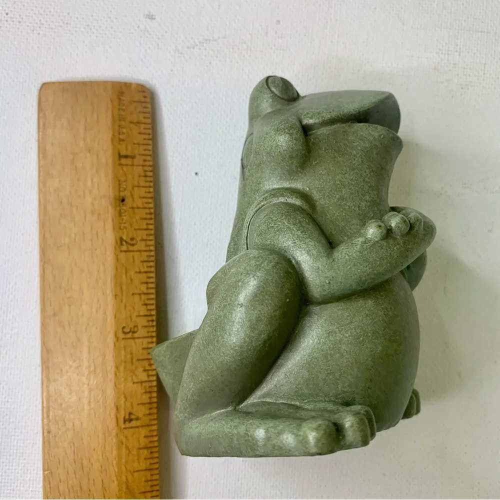 Green Frog Statue Cast Stone Garden Shelf Sitter Indoor Outdoor Figurine 3.5